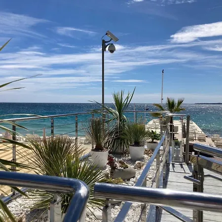 Appartement De Standing Le Velvet Bay Climatise En Bord De Mer Antibes Extérieur photo